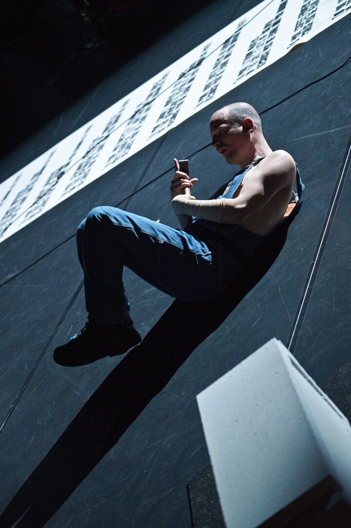 20250118_Turinsky_WorkBody_DSC08241_(c)Loizenbauer_print