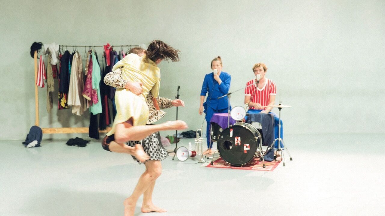 Brut_Movement(©ArnaudBeelen)_0006_Brut_Movement(©ArnaudBeelen)-1 Large