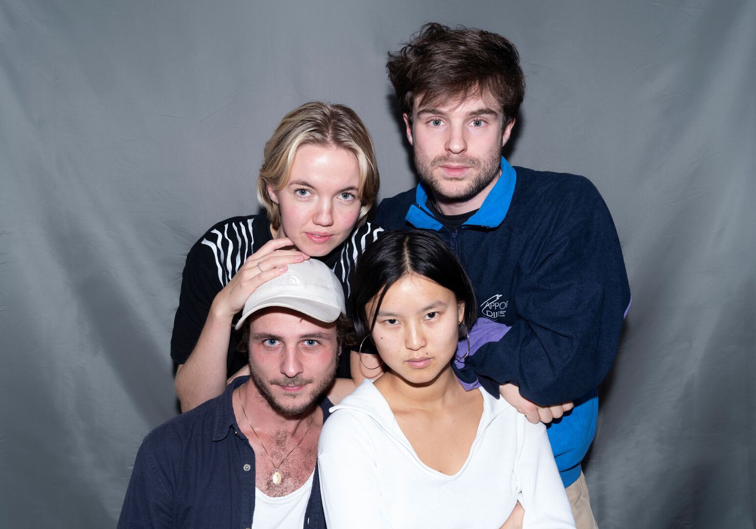 Hi QiQi, Noah, David en Anne,
