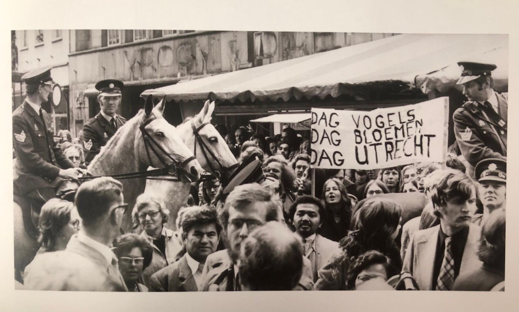 Stadhuistoneel presenteert: The Roaring Eighties: Utrecht platzak - Gemeente Utrecht / Aluin / Sharing Arts Society / Theater Kikker