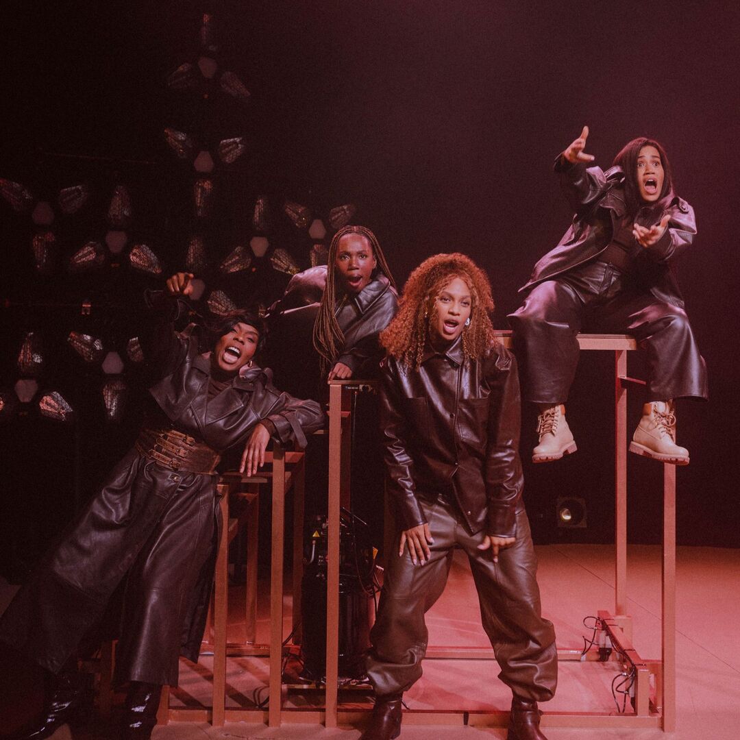 Theater Oostpool en Dawn Collective - BLACK JOY - foto Lowiegraphy (klein8)