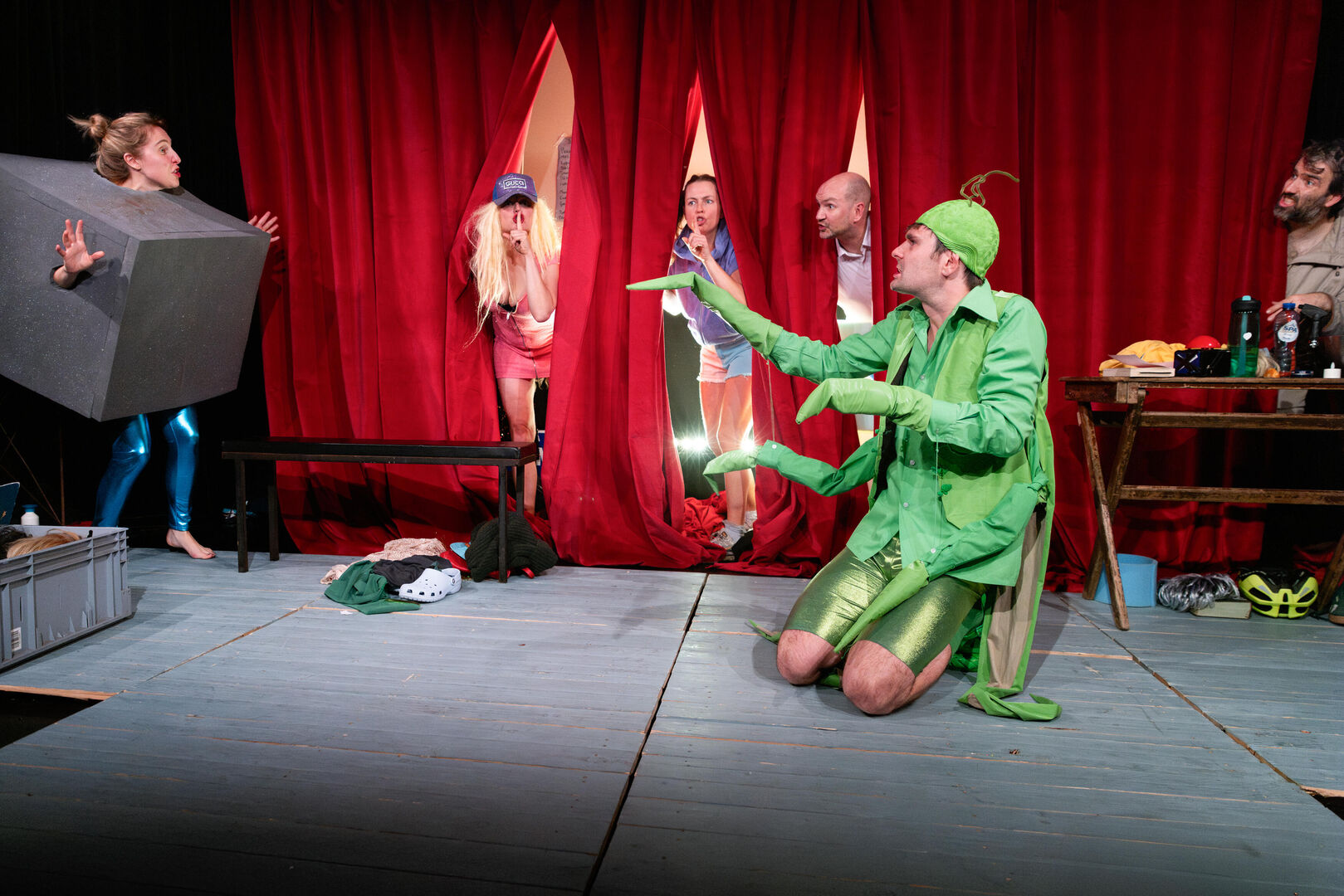 Theatertroep - Apocalyps2